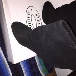 Authentic Steve Madden Taupe Carlsen Boots/Booties